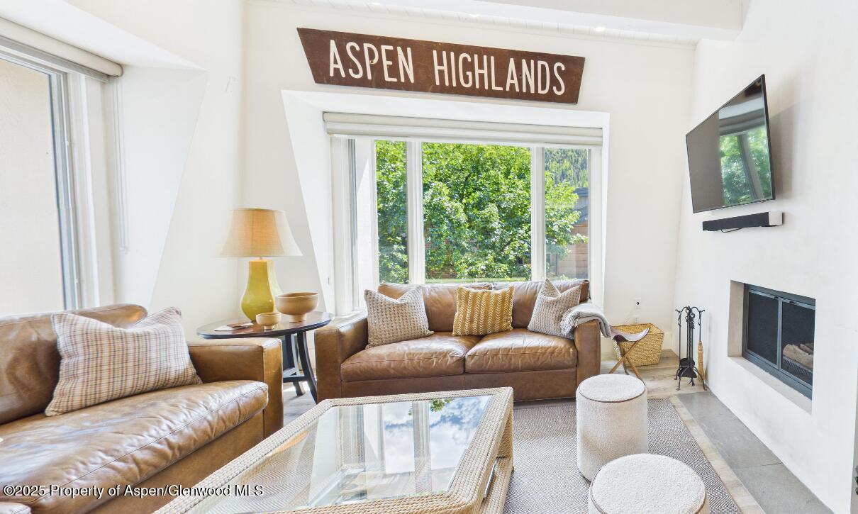 731 East Durant Avenue, Unit 21, Aspen #1