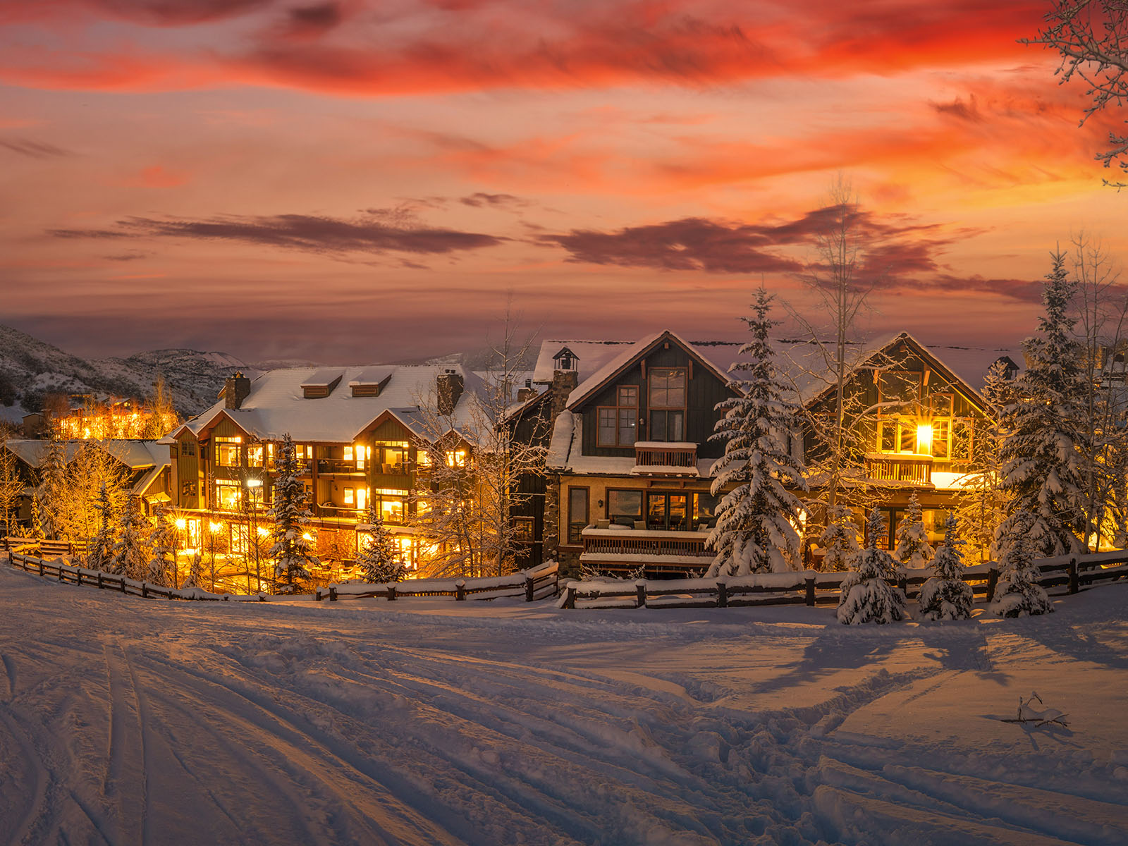 View of homes in Aspen, CO Display Image